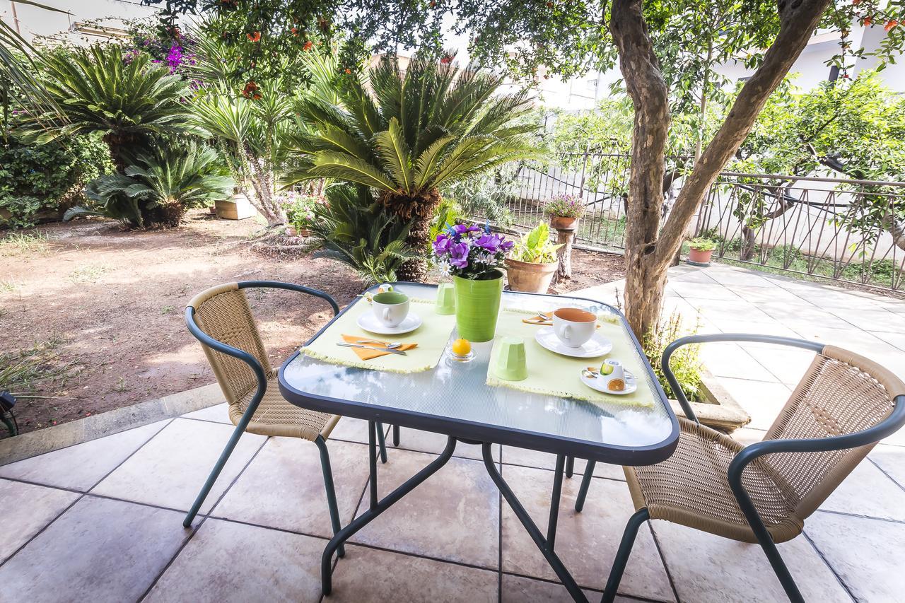 Bed and Breakfast Mandarinoarancio Алецио Экстерьер фото