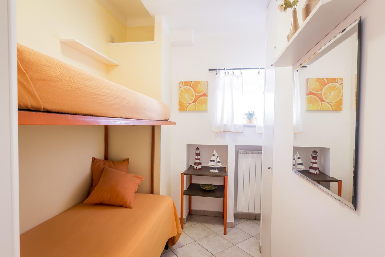 Bed and Breakfast Mandarinoarancio Алецио Экстерьер фото